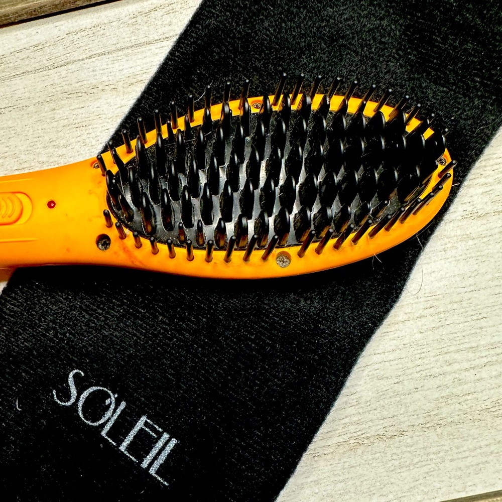 Soleil Apricot Mini Heat Brush